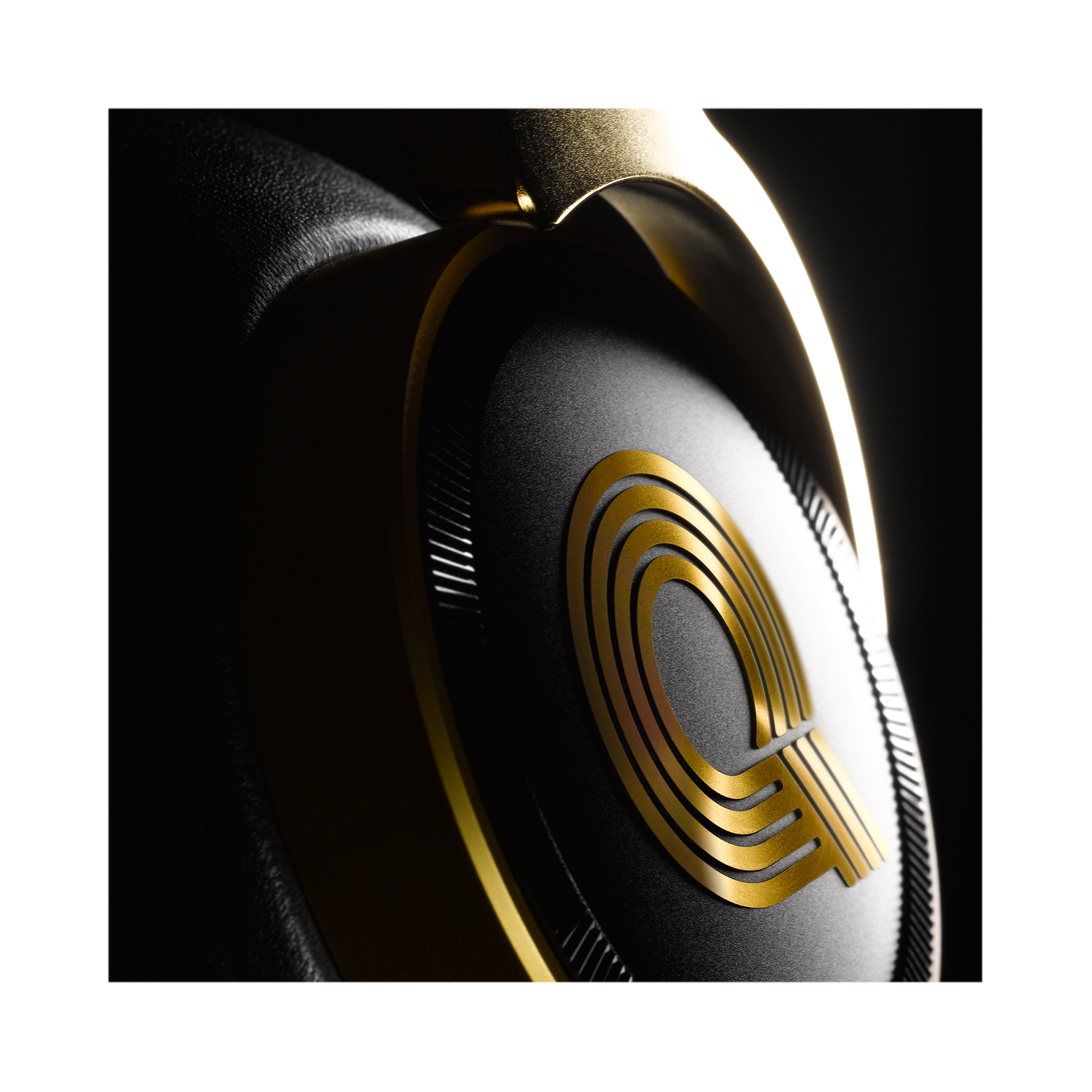 N90Q - Gold - Reference class auto-calibrating noise-cancelling headphones - Detailshot 10
